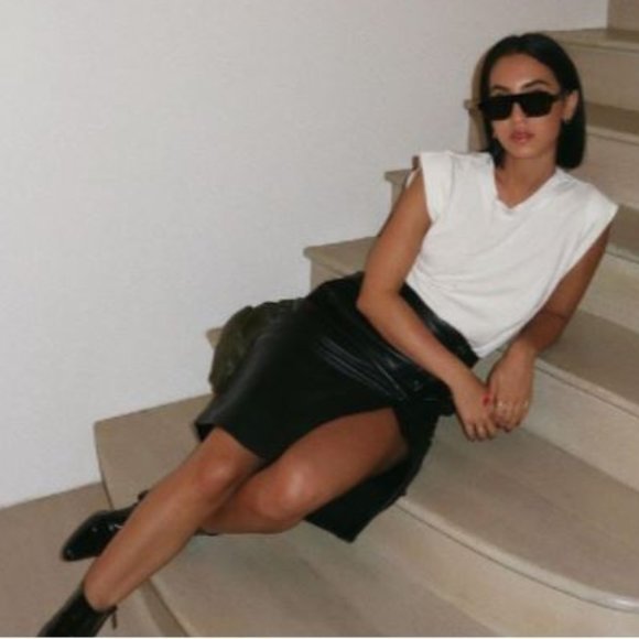 Padded Shoulder Muscle Tee - Off White - Picture 2 of 2